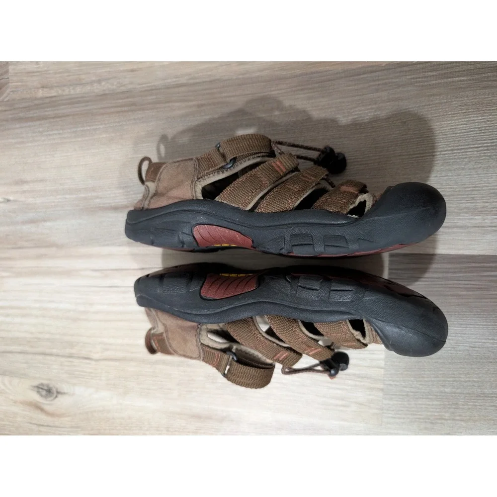 Keen, Big Kids 3, Newport Hiking Sandal, Brown, Outdoor, Closed Toe, Active